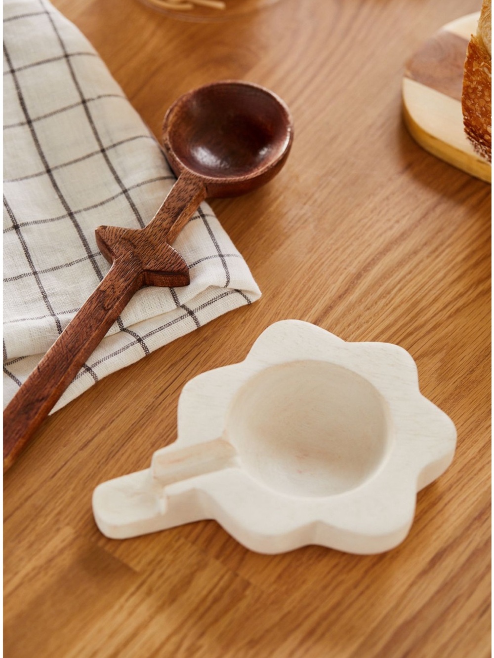 Urban Outfitters Daisy Spoon Rest